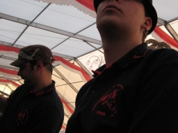 We09